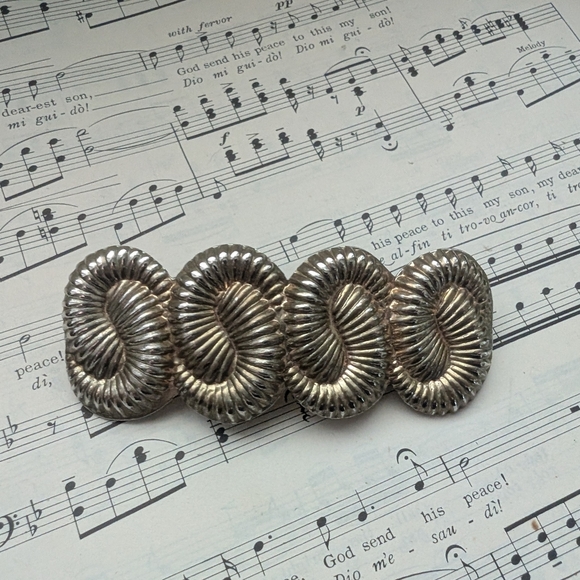 Jewelry - Elegant Silver Hair Clip